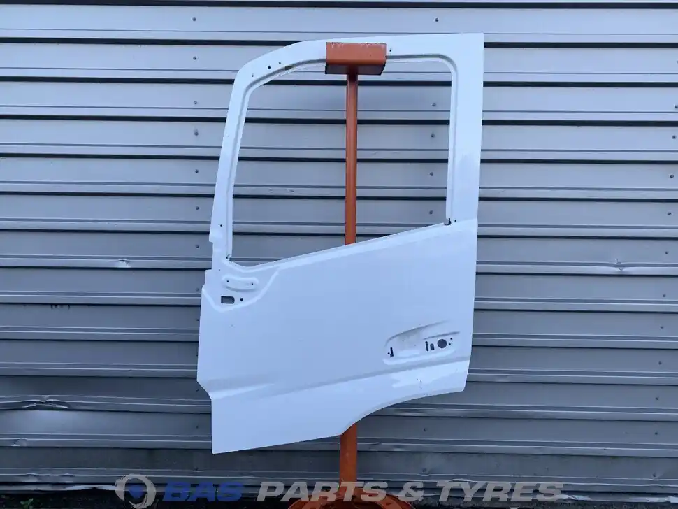 Nowy Volvo FM5 Left 84232860