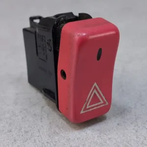 Klawisz, przycisk, włącznik świateł awaryjnych autobusu MAN REGIO, R07, DAV nr 26084, MAN nr 81.25525.0063, 8 PINów Oferta limitowana